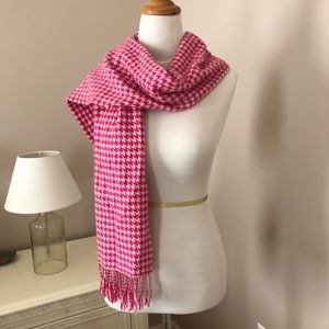 NWOT CASHMERE SCARF FROM SCOTLAND